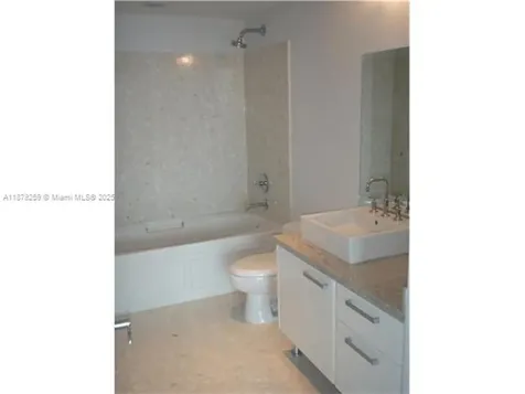 185 SW 7th Street Miami FL 33130