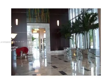 185 SW 7th Street Miami FL 33130