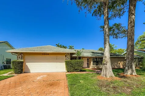 7008 NW 49th Court Lauderhill FL 33319