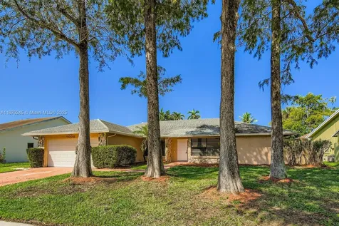 7008 NW 49th Court Lauderhill FL 33319