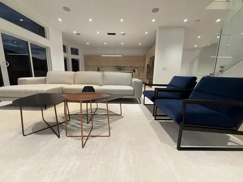 5371 SW 32nd Terrace Hollywood FL 33023