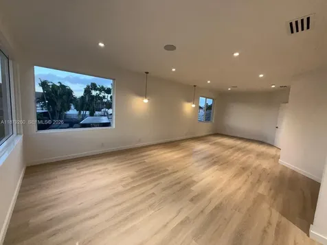 5371 SW 32nd Terrace Hollywood FL 33023