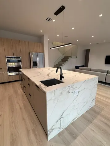 5371 SW 32nd Terrace Hollywood FL 33023
