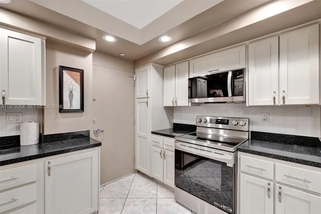 3300 NE 36th Street Fort Lauderdale FL 33308