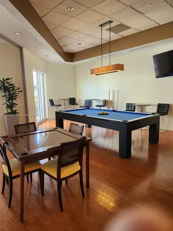 4779 Collins Avenue Miami Beach FL 33140