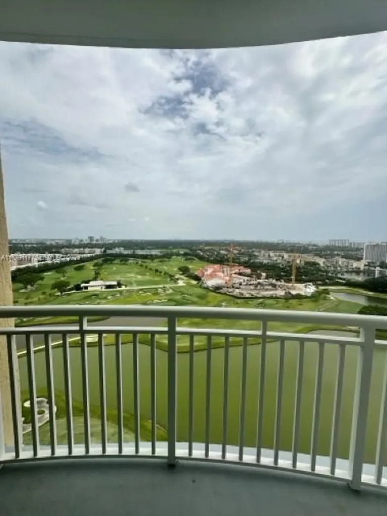 1745 E Hallandale Beach Boulevard Hallandale Beach FL 33009