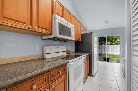 7378 NW 34th Street Lauderhill FL 33319