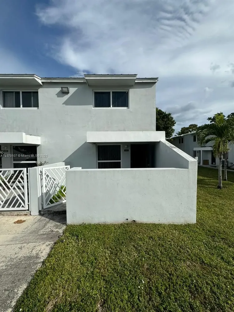 483 NW 19th Street Miami FL 33136
