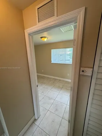 483 NW 19th Street Miami FL 33136