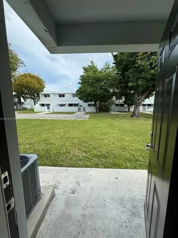 483 NW 19th Street Miami FL 33136