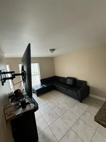 483 NW 19th Street Miami FL 33136