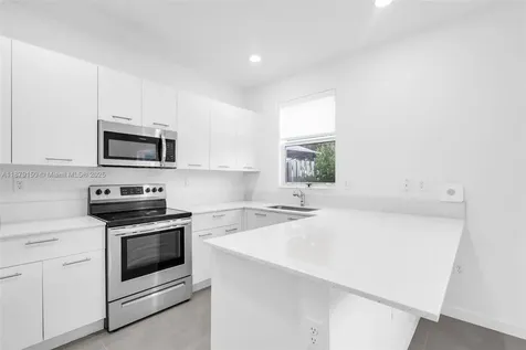 2357 NW 122nd Terrace Miami FL 33167