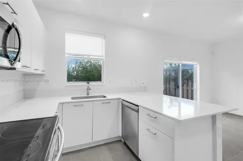 2357 NW 122nd Terrace Miami FL 33167
