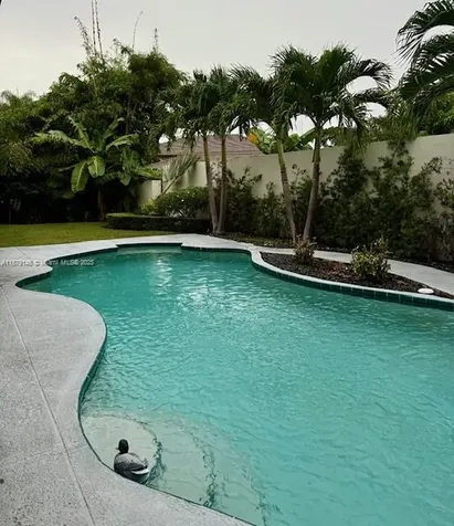 7425 SW 170th Terrace Palmetto Bay FL 33157