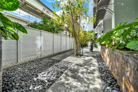 234 NE 3rd Street Miami FL 33132