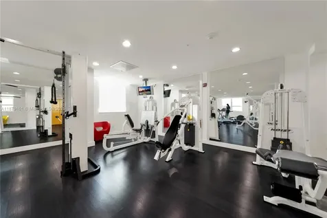 234 NE 3rd Street Miami FL 33132
