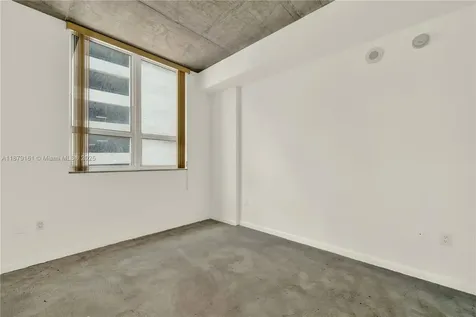 234 NE 3rd Street Miami FL 33132