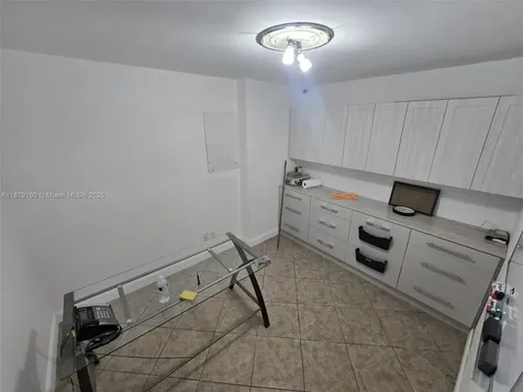 2460 NW 17th Lane Pompano Beach FL 33064
