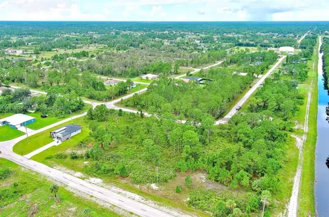 702 Eisenhower Boulevard Lehigh Acres FL 33974
