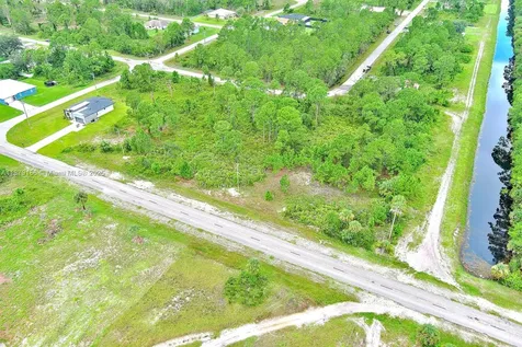 702 Eisenhower Boulevard Lehigh Acres FL 33974