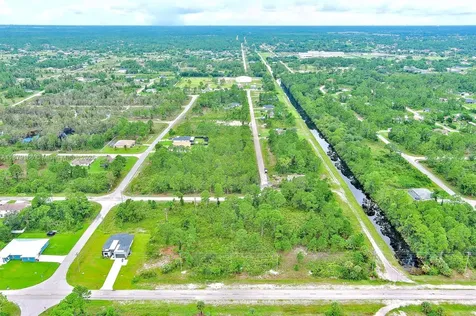 702 Eisenhower Boulevard Lehigh Acres FL 33974