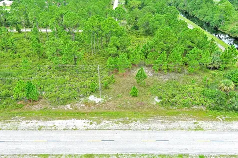 702 Eisenhower Boulevard Lehigh Acres FL 33974