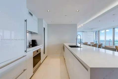 465 Brickell Avenue Miami FL 33131