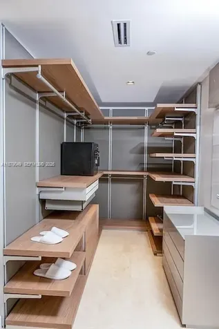465 Brickell Avenue Miami FL 33131