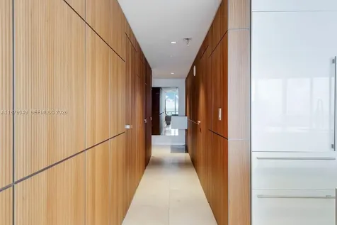 465 Brickell Avenue Miami FL 33131