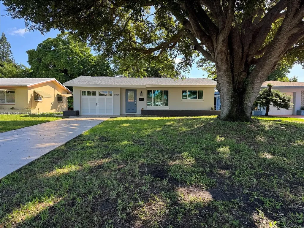6004 NW 70th Avenue Tamarac FL 33321