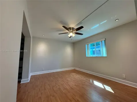 6004 NW 70th Avenue Tamarac FL 33321
