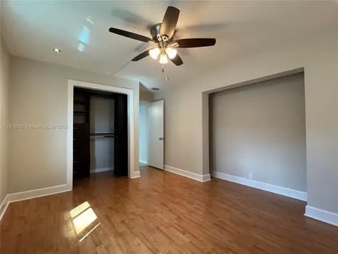 6004 NW 70th Avenue Tamarac FL 33321