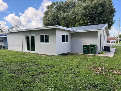 6004 NW 70th Avenue Tamarac FL 33321
