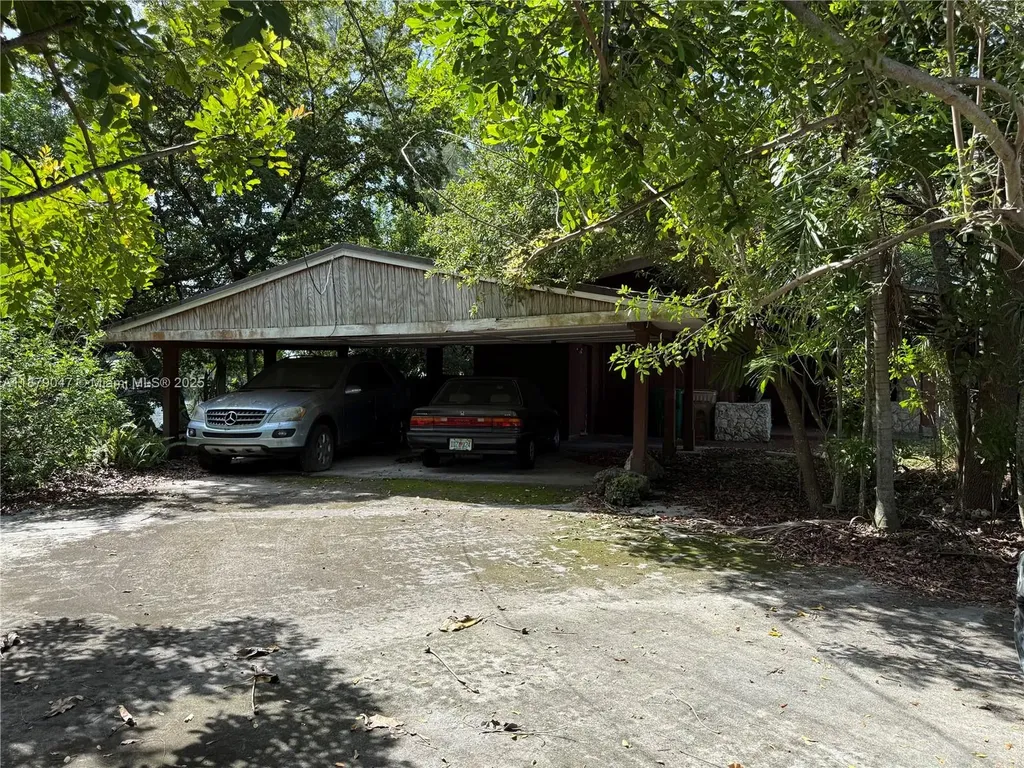 5600 SW 55th Street Davie FL 33314