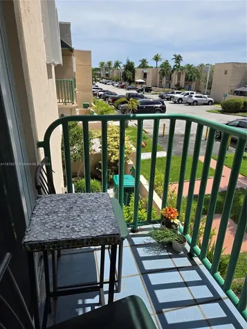 12095 SW 18th Terrace Miami FL 33175