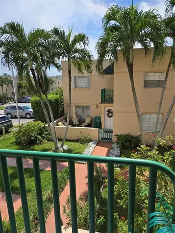 12095 SW 18th Terrace Miami FL 33175