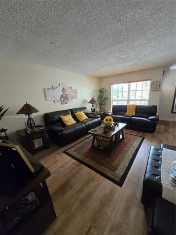 12095 SW 18th Terrace Miami FL 33175