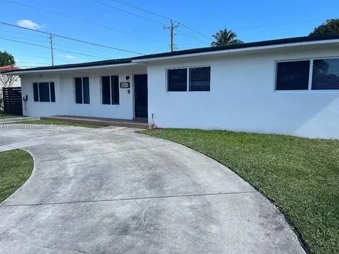1611 SW 93rd Court Miami FL 33165