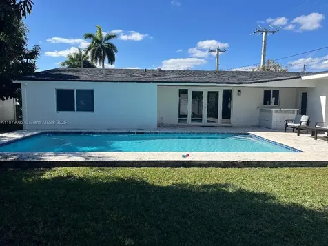 1611 SW 93rd Court Miami FL 33165