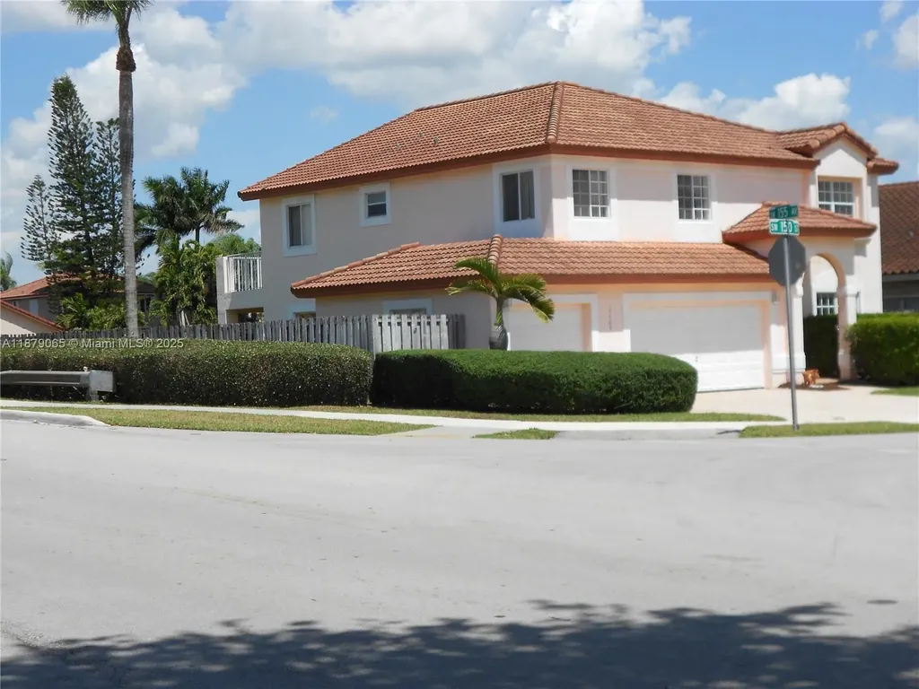 15489 SW 150th Street Miami FL 33196
