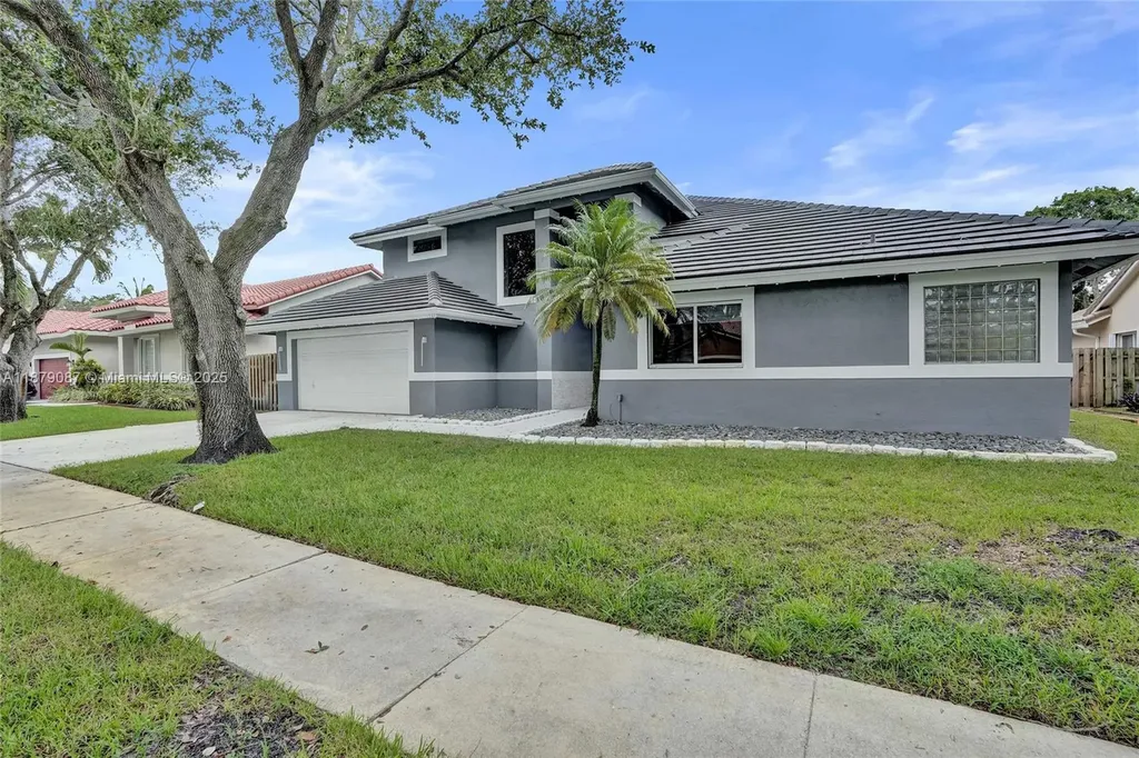 1321 SW 102nd Avenue Pembroke Pines FL 33025