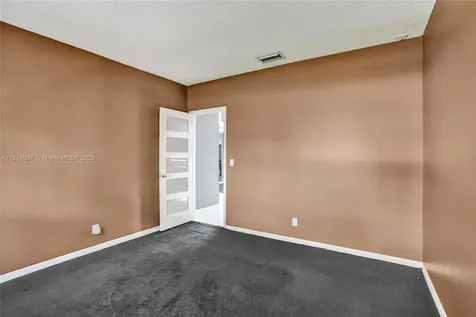 1321 SW 102nd Avenue Pembroke Pines FL 33025