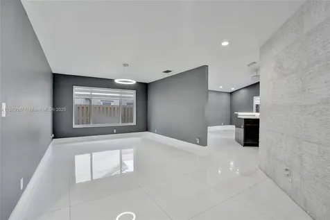 1321 SW 102nd Avenue Pembroke Pines FL 33025