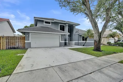 1321 SW 102nd Avenue Pembroke Pines FL 33025