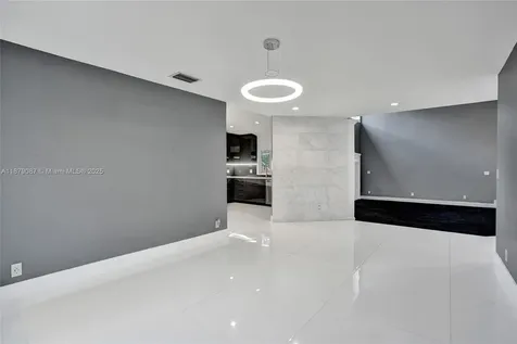 1321 SW 102nd Avenue Pembroke Pines FL 33025