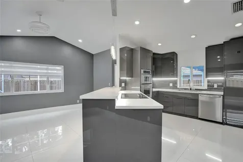 1321 SW 102nd Avenue Pembroke Pines FL 33025