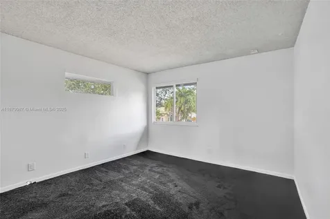 1321 SW 102nd Avenue Pembroke Pines FL 33025