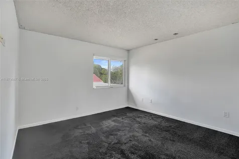 1321 SW 102nd Avenue Pembroke Pines FL 33025