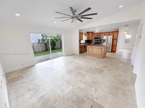 9598 NW 53rd Street Sunrise FL 33351