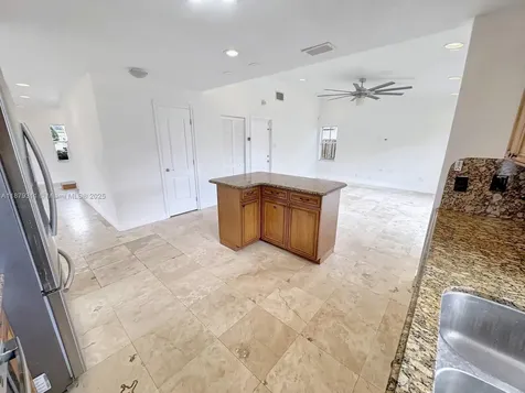 9598 NW 53rd Street Sunrise FL 33351